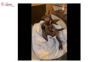 Illinois. Bambinello satanico in Campidoglio accanto al presepe: scoppiano le ire dei leader religiosi