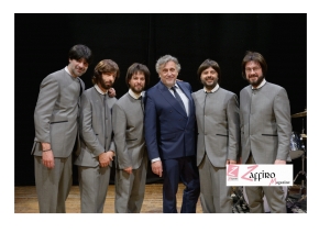 La band Stil Novo in radio con "Un mondo che rotola"