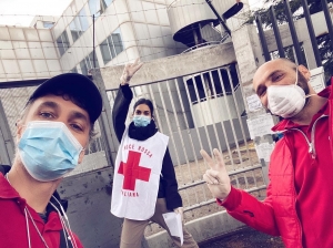 Raoul Bova e Rocio Munoz Morales volontari alla Croce Rossa