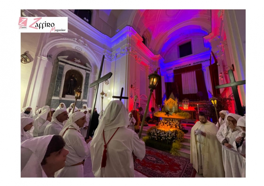 Processione a Somma Vesuviana, i confratelli accenderanno le 2000 candele.