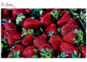 Fragole fanno bene al cuore, alla mente e alla bocca.