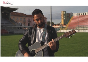 &ldquo;Il discorso del Capitano&rdquo; il nuovo singolo di Leone